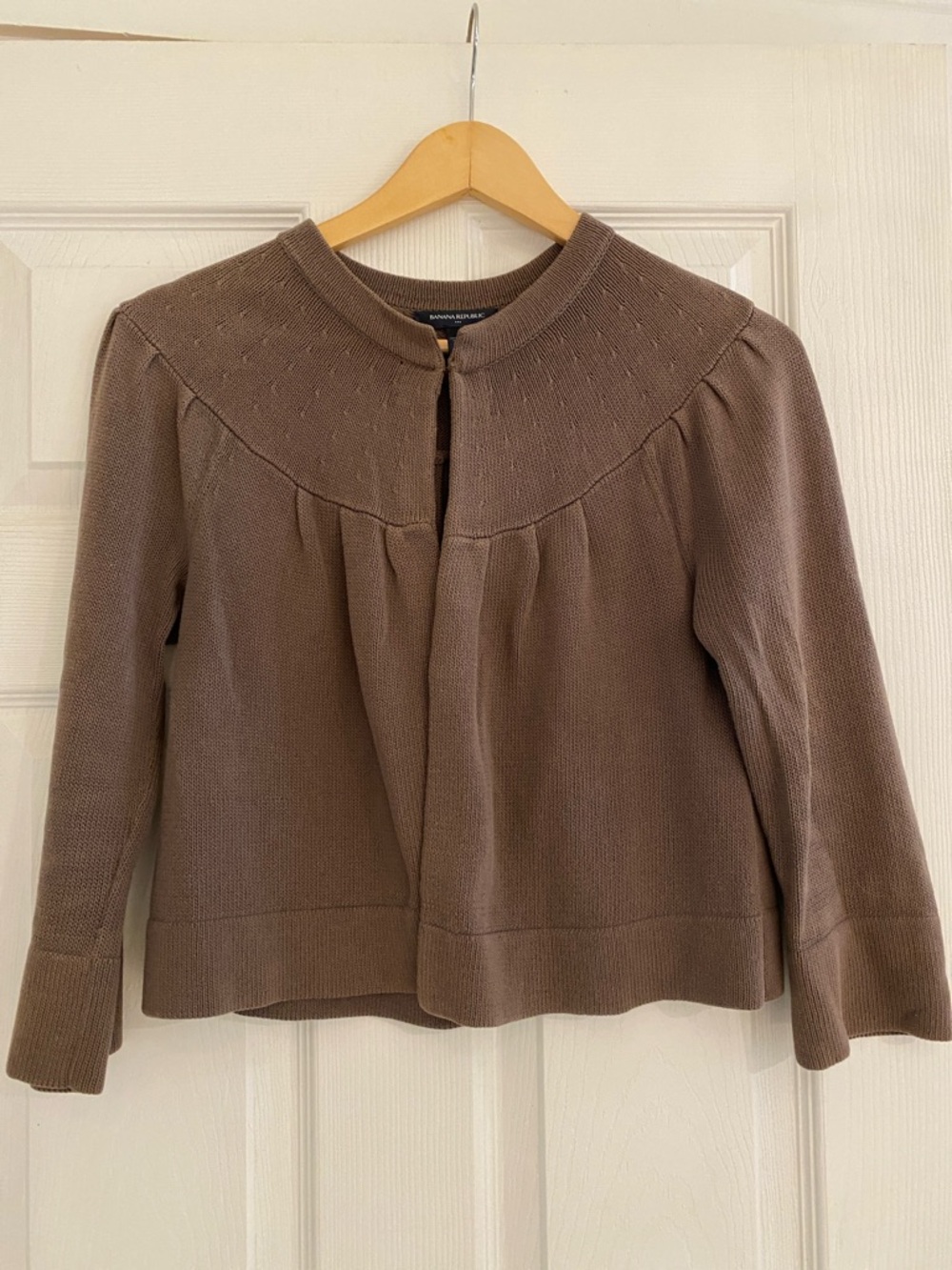 Banana Republic Taupe Knit Button up Shrug
